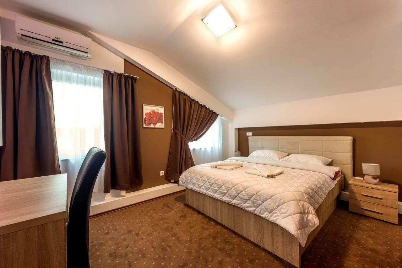 Hotel Oasis Gnojnice Экстерьер фото