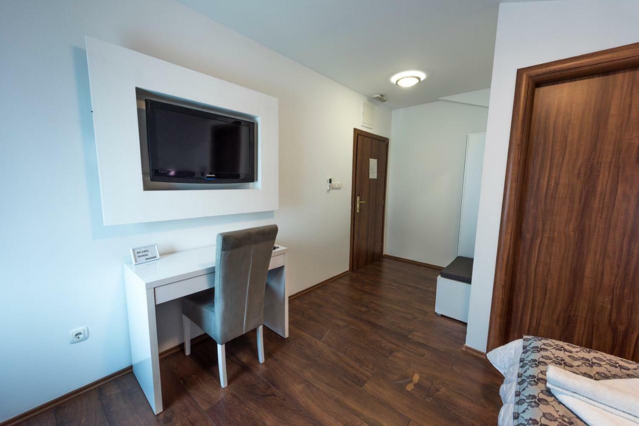 Hotel Oasis Gnojnice Экстерьер фото