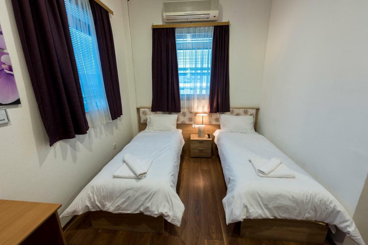 Hotel Oasis Gnojnice Экстерьер фото